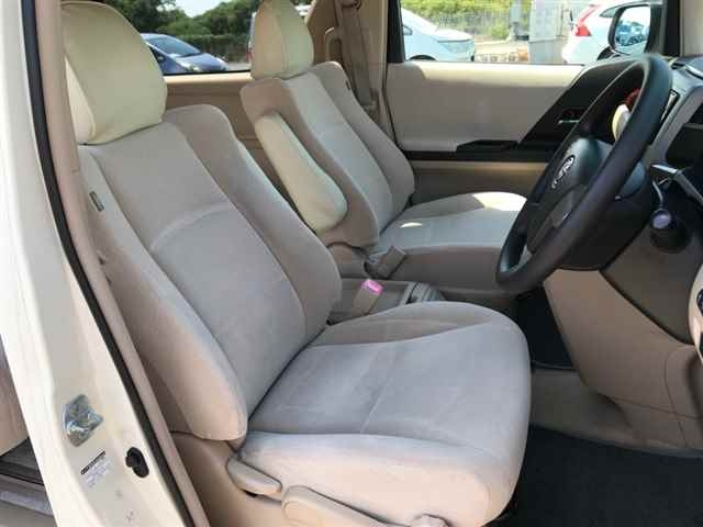 TOYOTA ALPHARD 2009