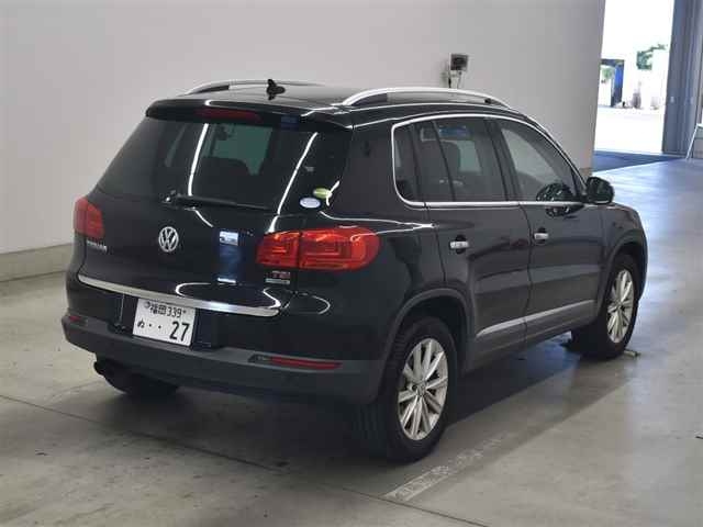 VOLKSWAGEN TIGUAN 2014