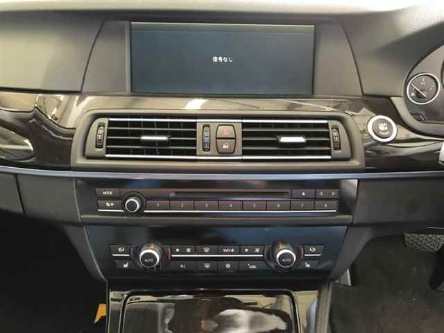 BMW 5 SERIES 2010