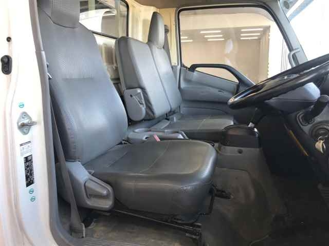 HINO DUTRO 2013