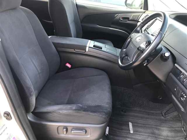 TOYOTA ESTIMA HYBRID 2012