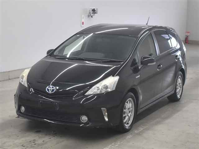 TOYOTA PRIUS ALPHA 2012