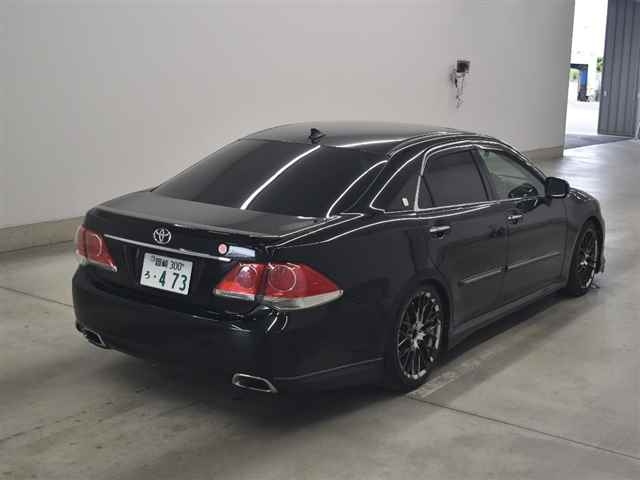 TOYOTA CROWN 2011