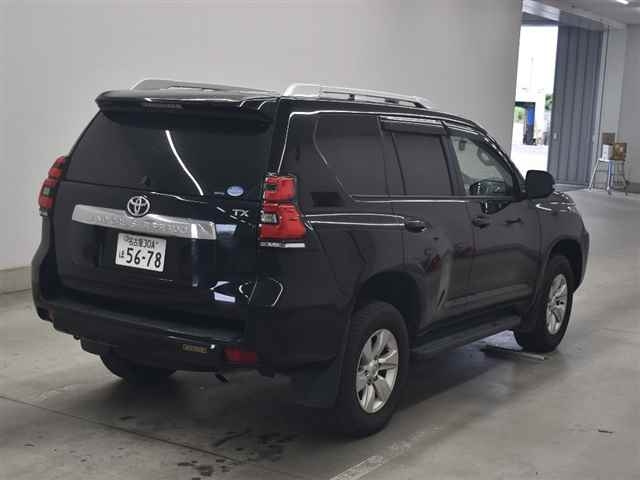 TOYOTA LAND CRUISER PRADO 2019