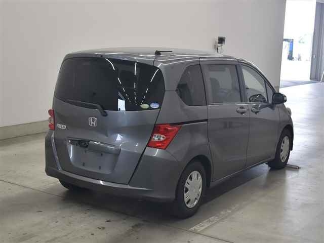 HONDA FREED 2011