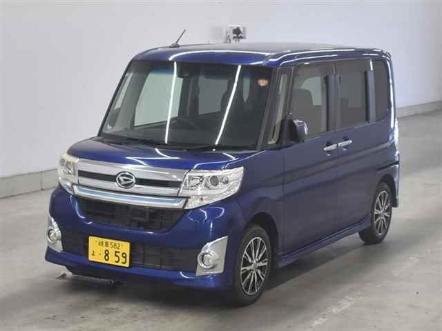 DAIHATSU TANTO 2015