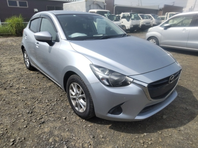MAZDA DEMIO 2018