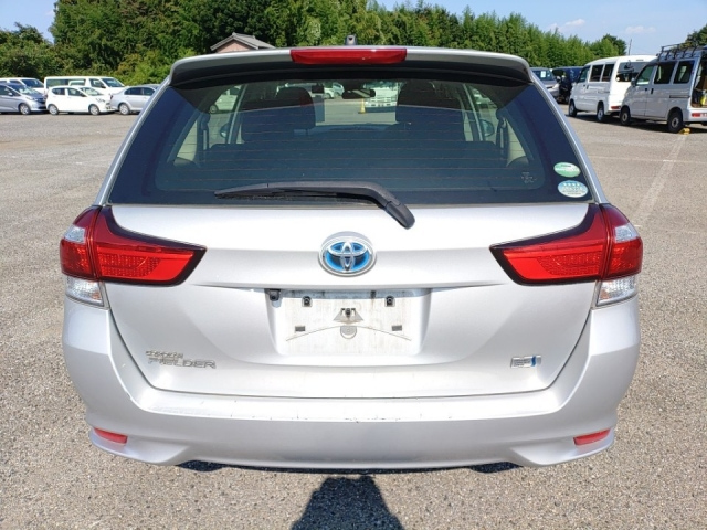 TOYOTA COROLLA FIELDER 2020