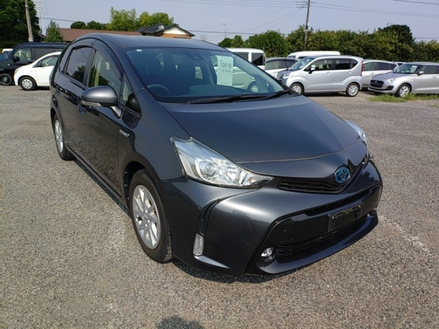 TOYOTA PRIUS ALPHA 2020