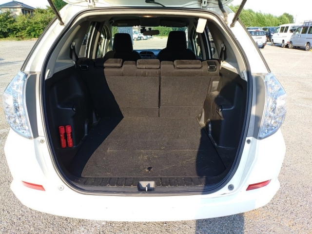 HONDA FIT SHUTTLE 2012