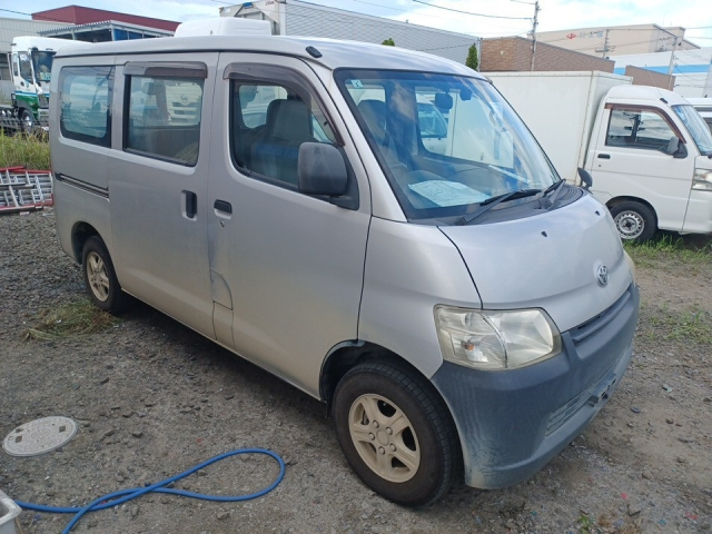 TOYOTA TOWN ACE VAN 2013