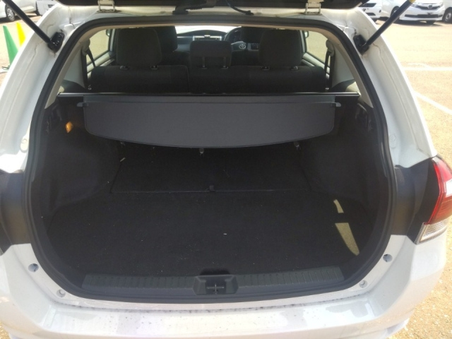 TOYOTA COROLLA FIELDER 2016