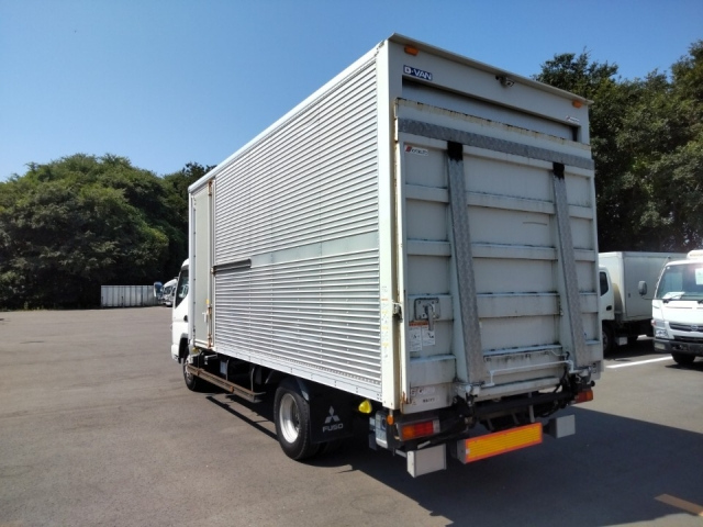 MITSUBISHI CANTER 2009