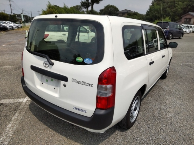 TOYOTA PROBOX 2017