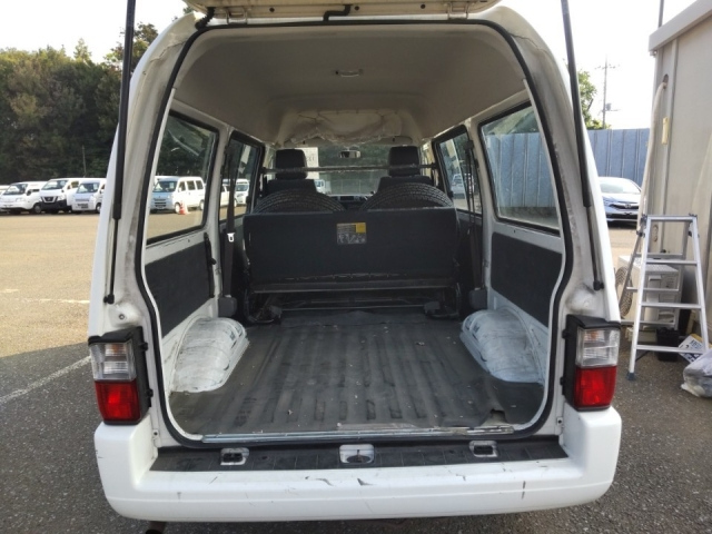 MAZDA BONGO VAN 2017