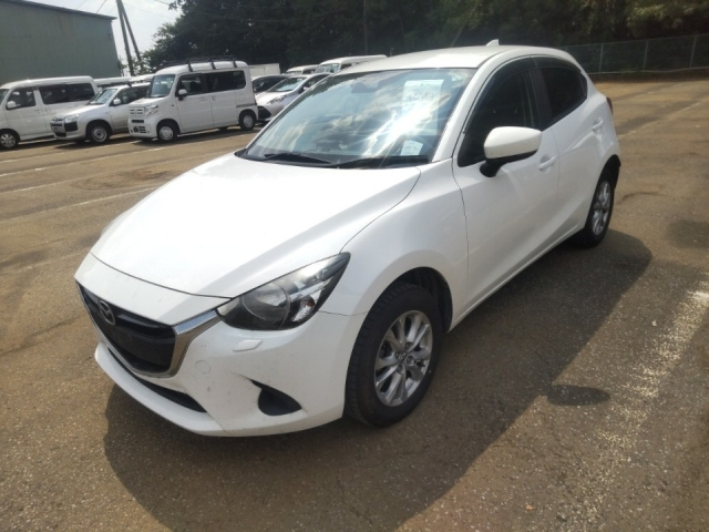 MAZDA DEMIO 2019