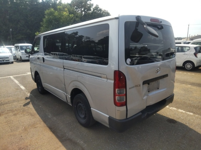 TOYOTA REGIUS ACE VAN 2019