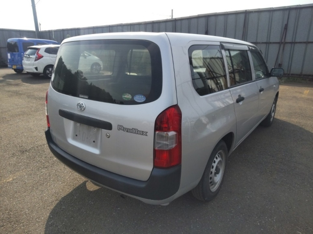 TOYOTA PROBOX 2017