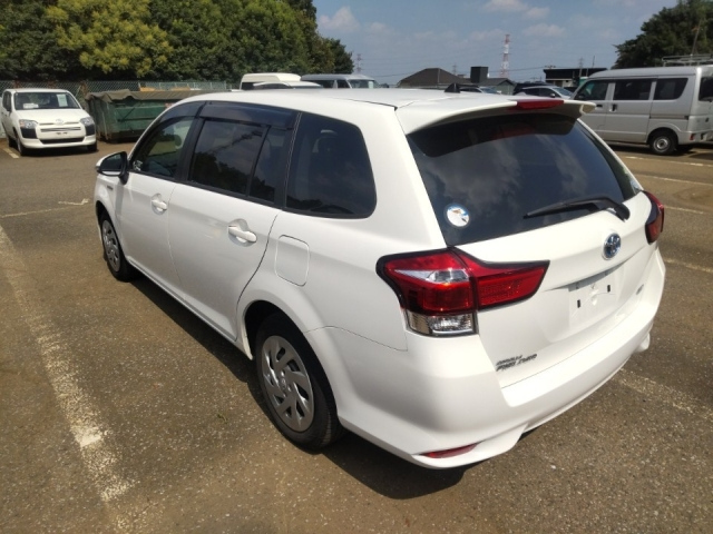 TOYOTA COROLLA FIELDER 2020