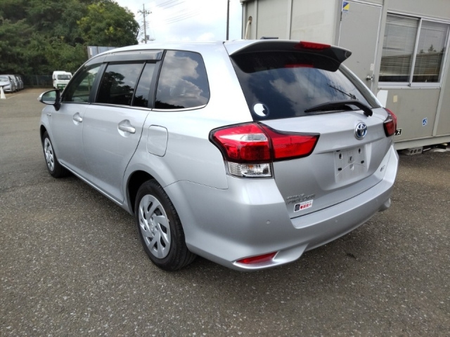 TOYOTA COROLLA FIELDER 2018