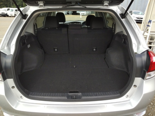 TOYOTA COROLLA FIELDER 2018