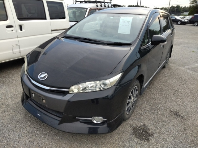 TOYOTA WISH 2013