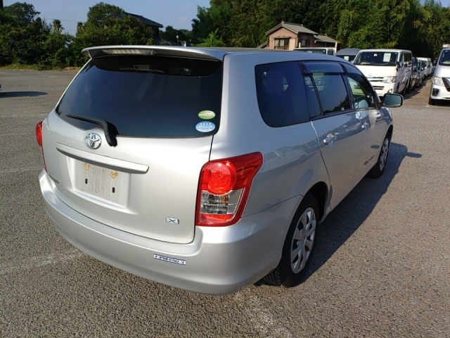 TOYOTA COROLLA FIELDER 2011