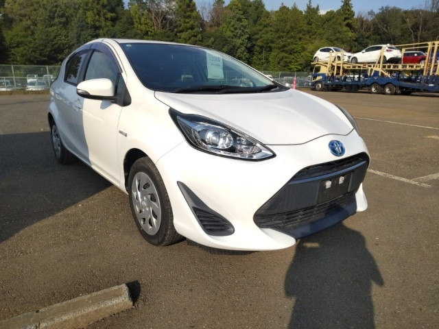 TOYOTA AQUA 2018