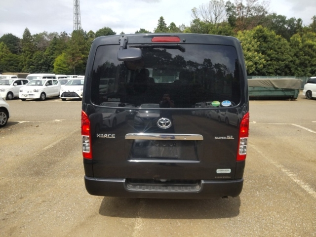 TOYOTA HIACE VAN 2020