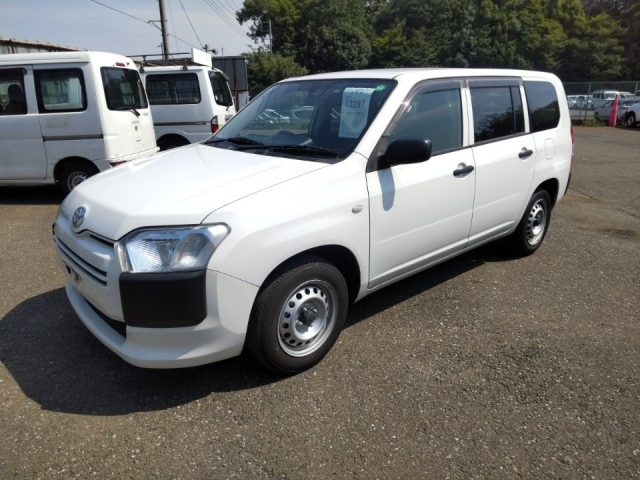 TOYOTA PROBOX 2020