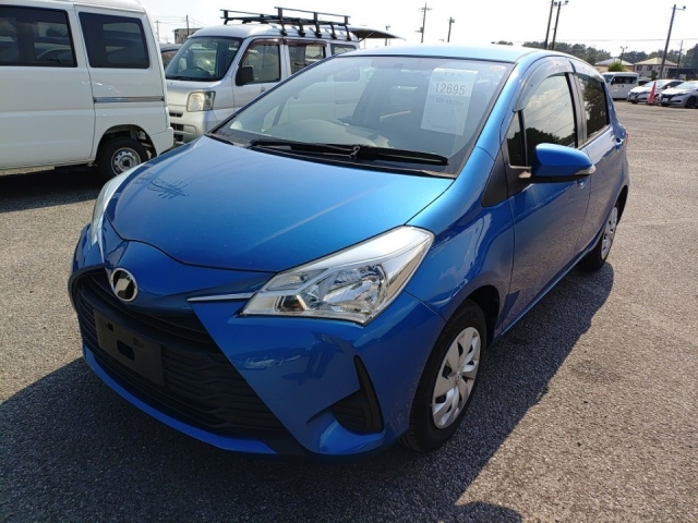TOYOTA VITZ 2018