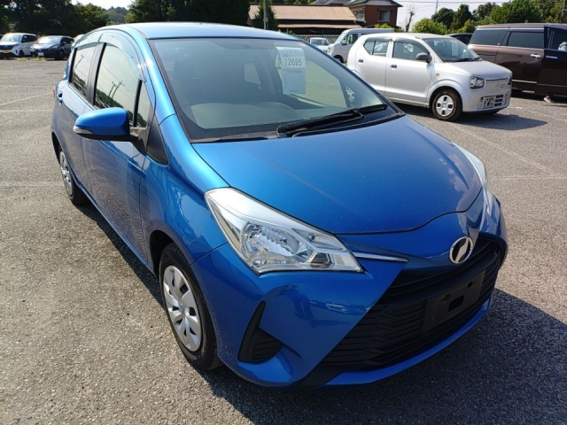 TOYOTA VITZ 2018