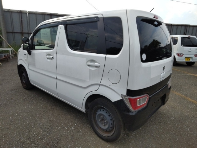 SUZUKI WAGON R 2019