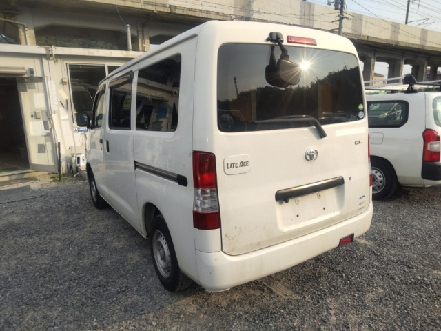 TOYOTA LITE ACE VAN 2018