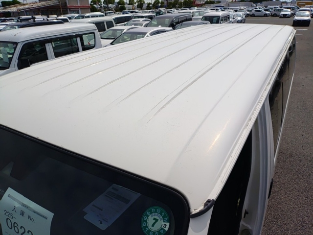 TOYOTA HIACE VAN 2019