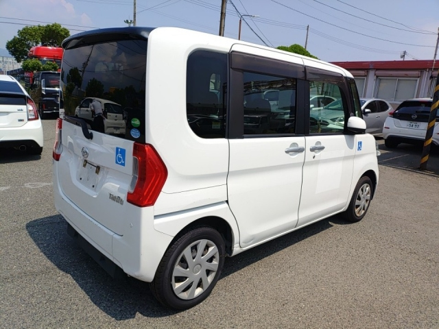 DAIHATSU TANTO 2016