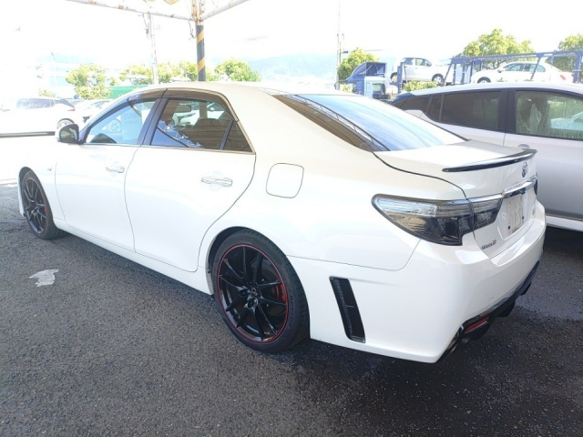 TOYOTA MARK X 2016