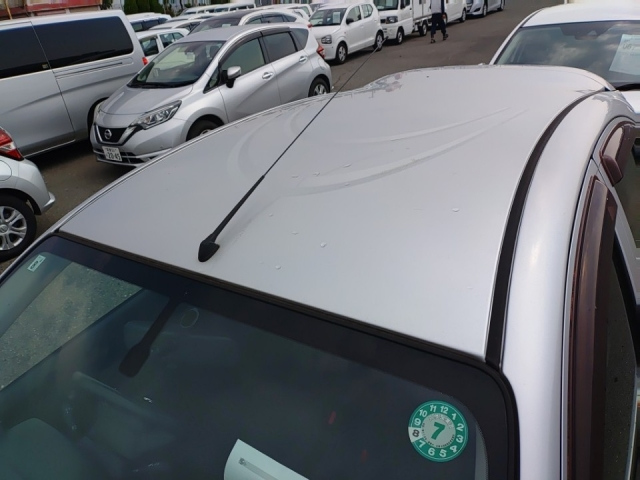 NISSAN MARCH 2017