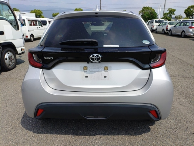 TOYOTA YARIS 2020