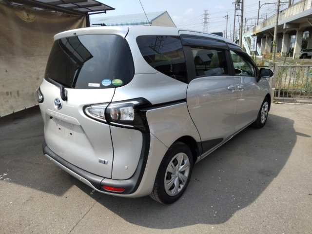 TOYOTA SIENTA 2019