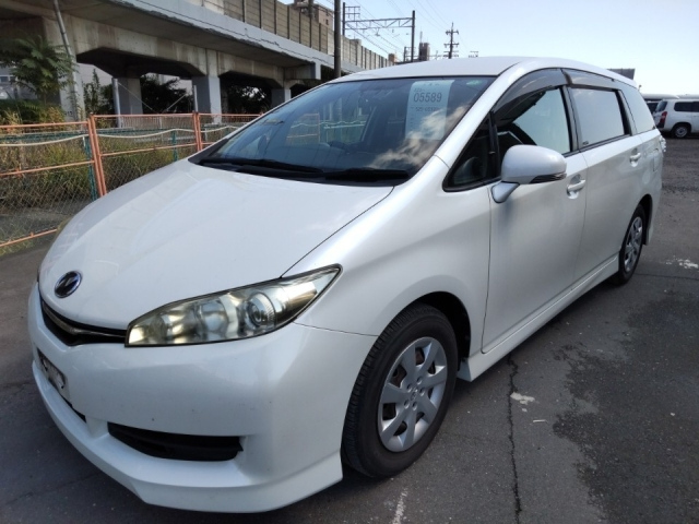 TOYOTA WISH 2014