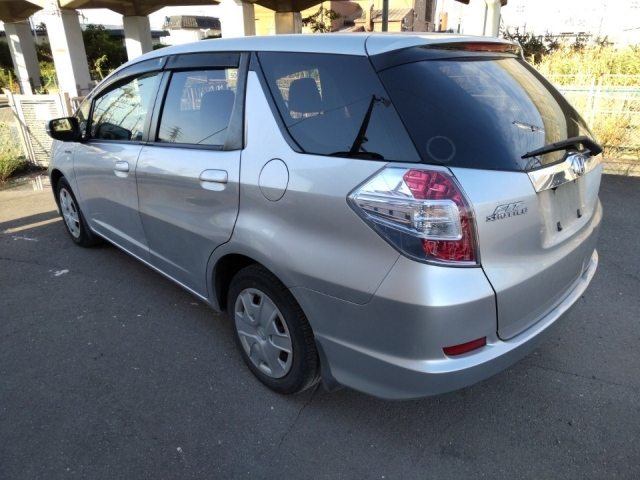 HONDA FIT SHUTTLE 2014