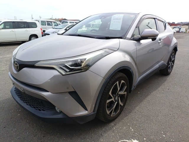 TOYOTA C-HR 2017