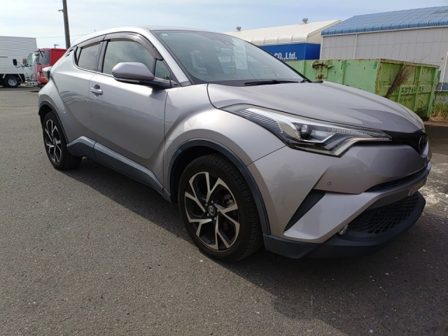 TOYOTA C-HR 2017