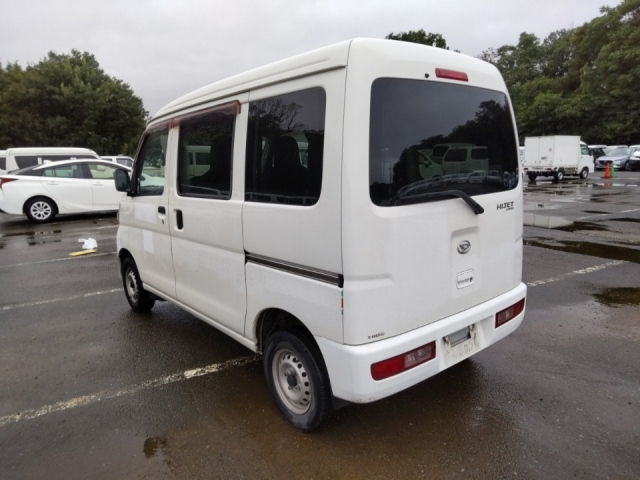 DAIHATSU HIJET VAN 2015