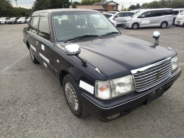 TOYOTA CROWN COMFORT 2015