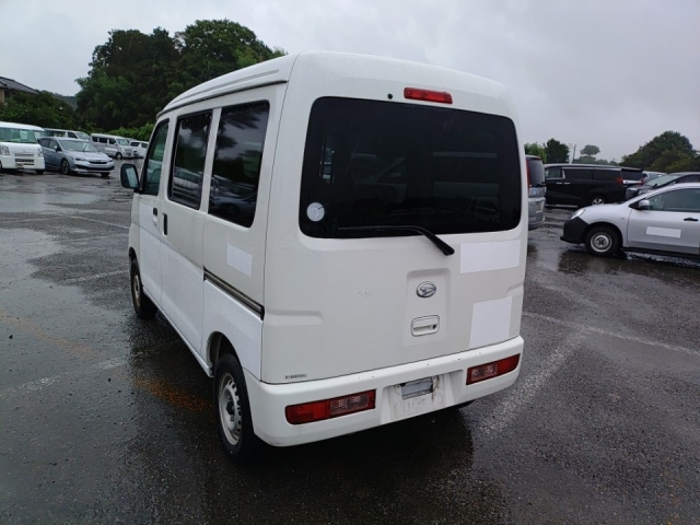 DAIHATSU HIJET VAN 2017