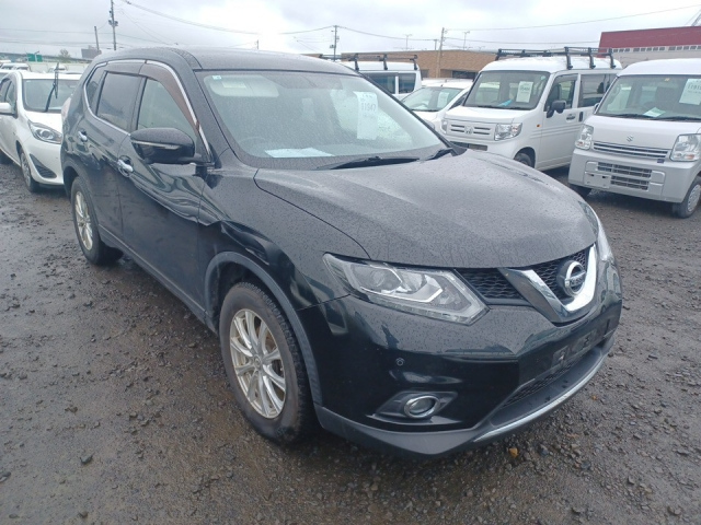 NISSAN X-TRAIL 2014