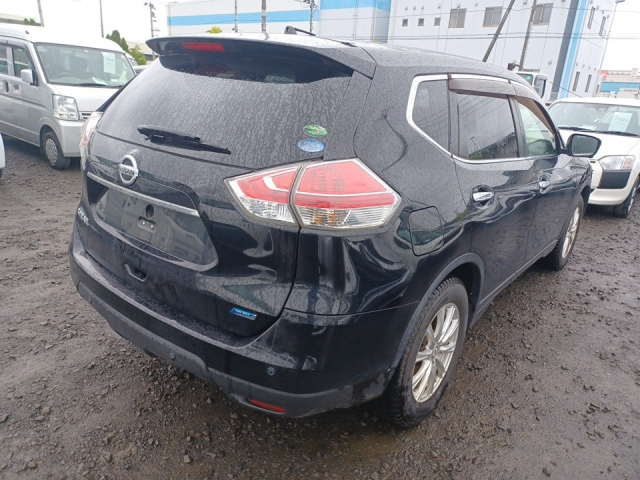 NISSAN X-TRAIL 2014