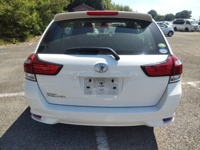 TOYOTA COROLLA FIELDER 2018